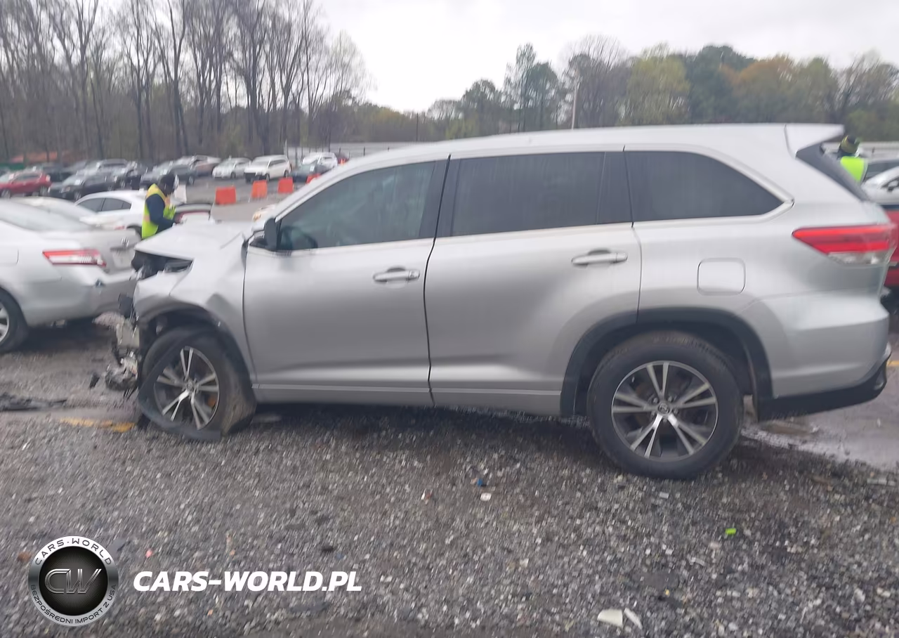 2017 Toyota Highlander Le VIN:5TDZZRFH0HS219810 - 14