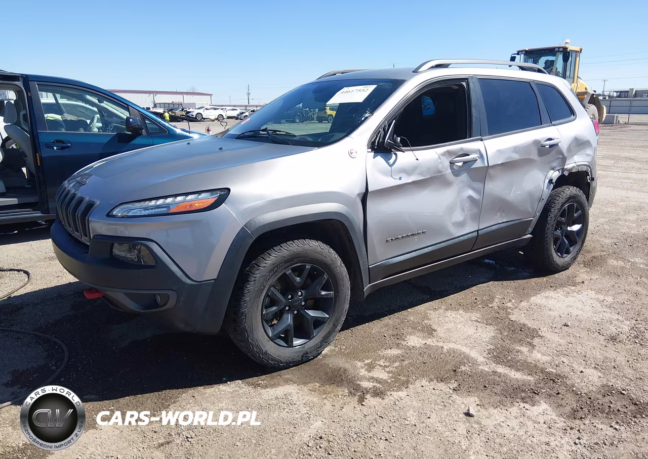 2015 Jeep Cherokee Trailhawk VIN:1C4PJMBS1FW593861 - 2