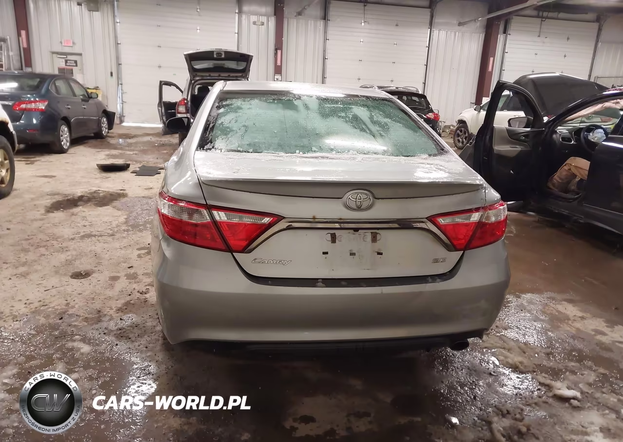 2017 Toyota Camry Se VIN:4T1BF1FK6HU682629 - 16
