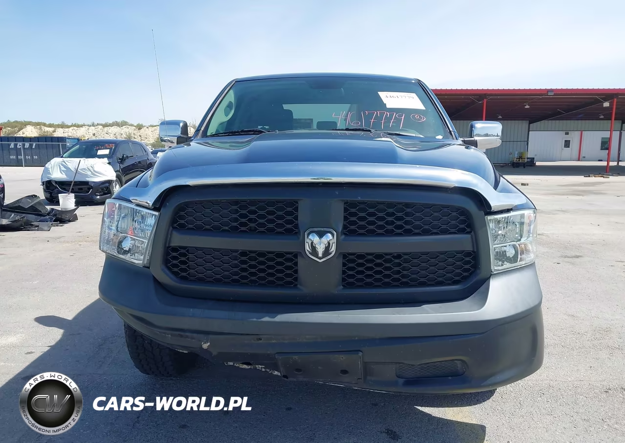 2019 Ram 1500 Classic Tradesman 4X2 6'4 Box VIN:1C6RR6FG9KS608960 - 12
