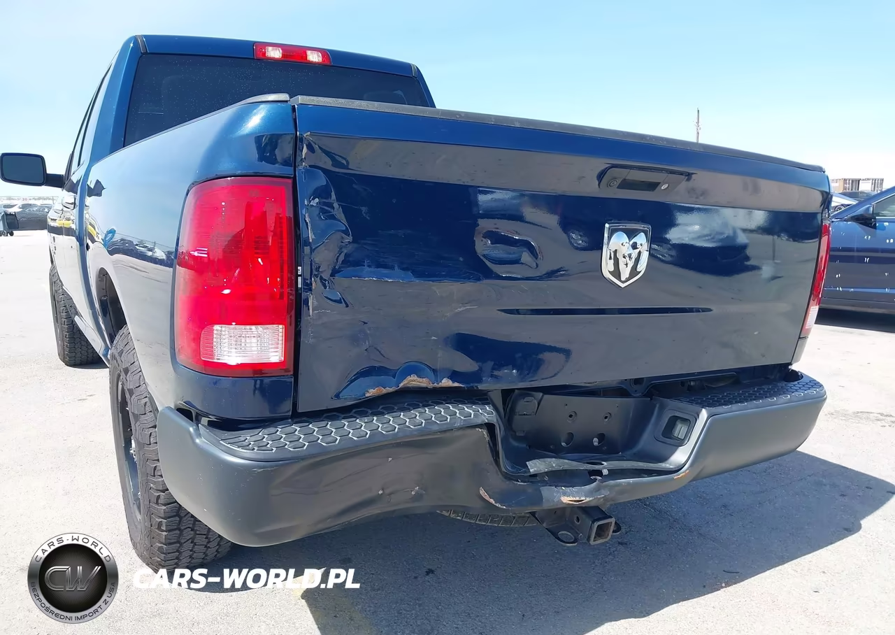 2019 Ram 1500 Classic Tradesman 4X2 6'4 Box VIN:1C6RR6FG9KS608960 - 18