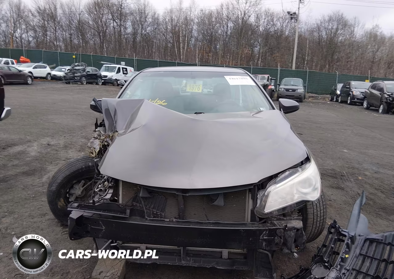 2017 Toyota Camry Le VIN:4T1BF1FK6HU447342 - 12
