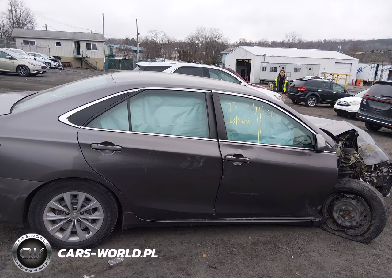 2017 Toyota Camry Le VIN:4T1BF1FK6HU447342 - 13