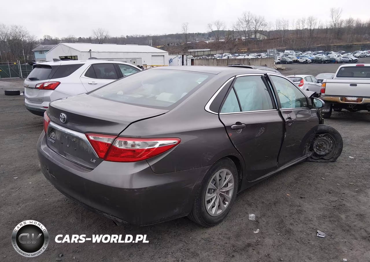 2017 Toyota Camry Le VIN:4T1BF1FK6HU447342 - 4