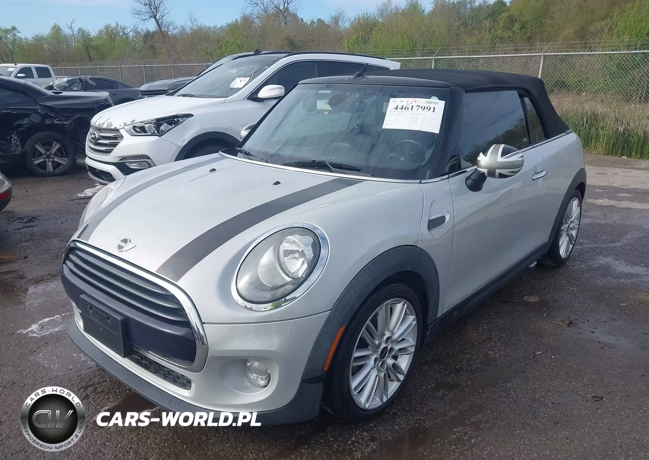 2017 Mini Convertible Cooper VIN:WMWWG5C37H3D00301 - 2