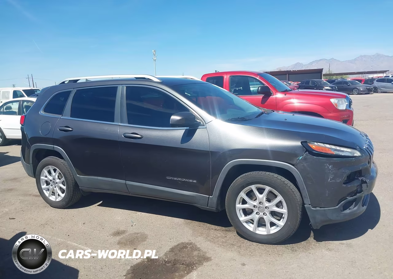 2016 Jeep Cherokee Latitude VIN:1C4PJLCBXGW128313 - 13