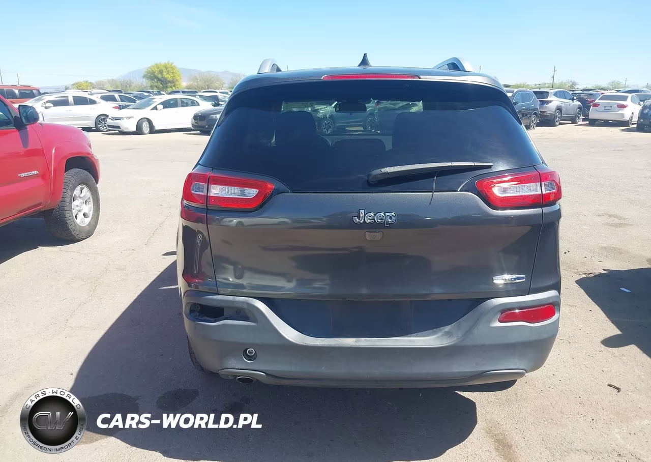 2016 Jeep Cherokee Latitude VIN:1C4PJLCBXGW128313 - 16