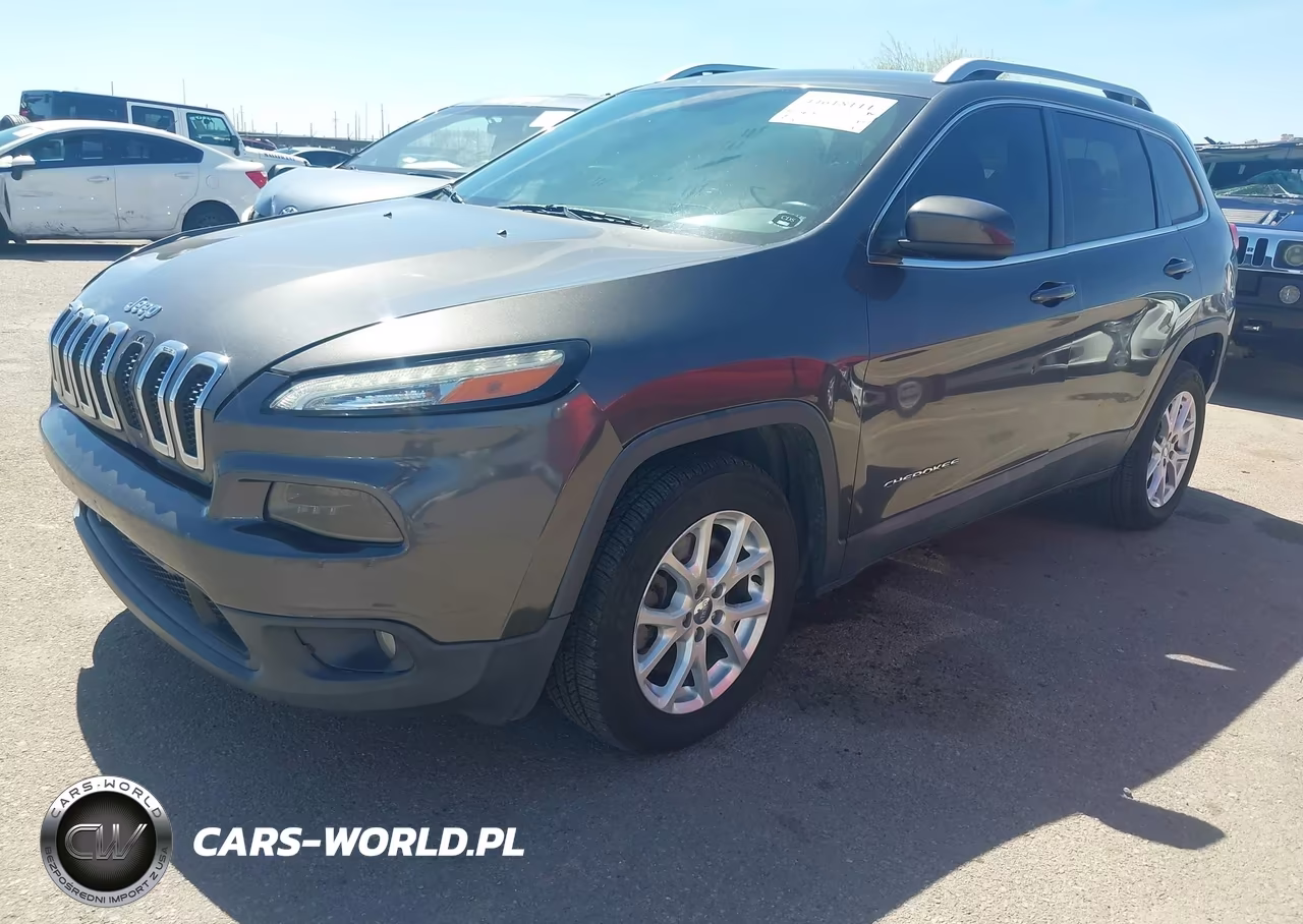 2016 Jeep Cherokee Latitude VIN:1C4PJLCBXGW128313 - 2