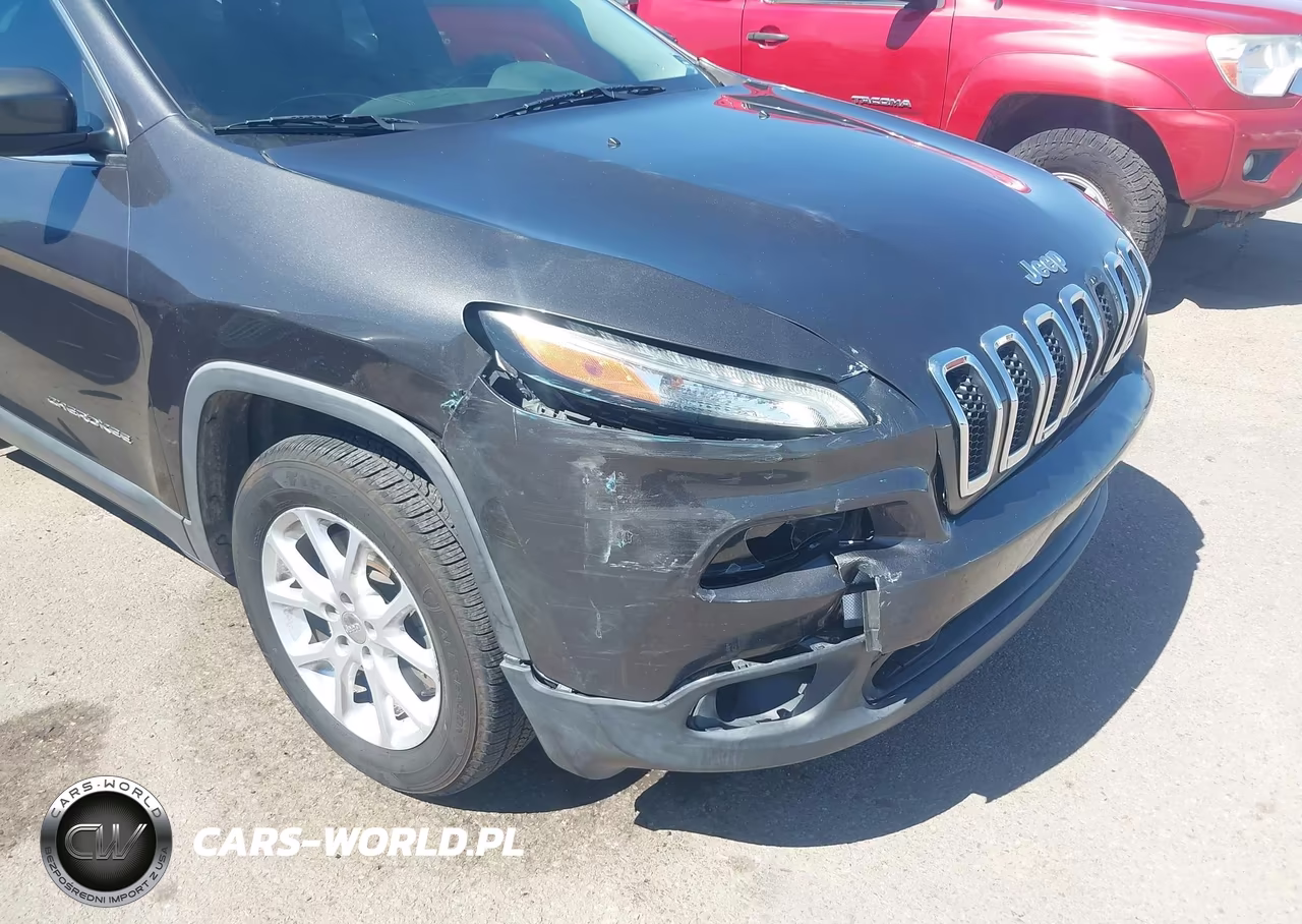 2016 Jeep Cherokee Latitude VIN:1C4PJLCBXGW128313 - 6