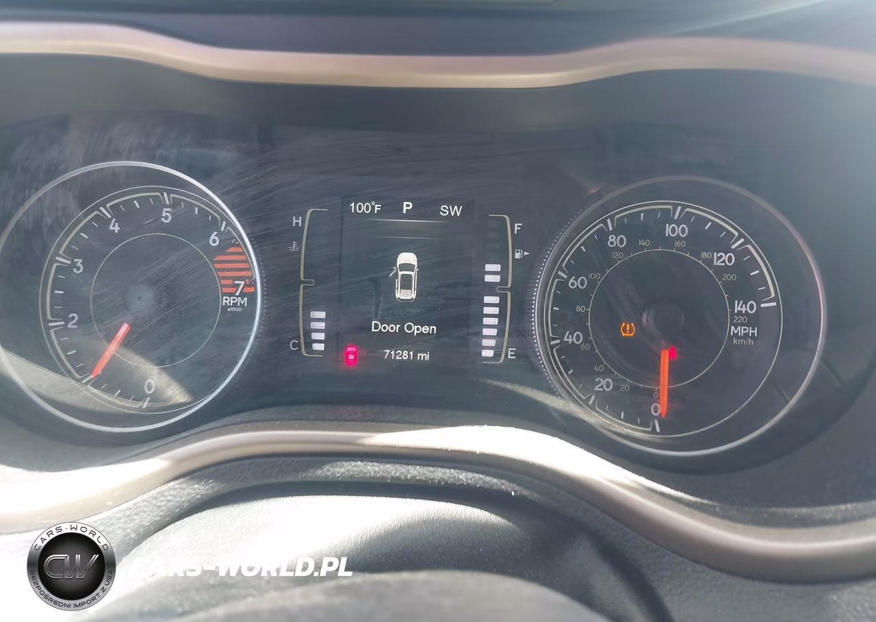 2016 Jeep Cherokee Latitude VIN:1C4PJLCBXGW128313 - 7