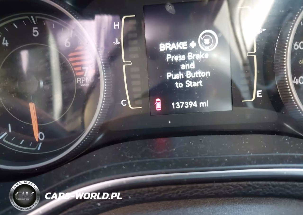 2020 Jeep Cherokee Latitude Plus 4X4 VIN:1C4PJMLB7LD539678 - 15