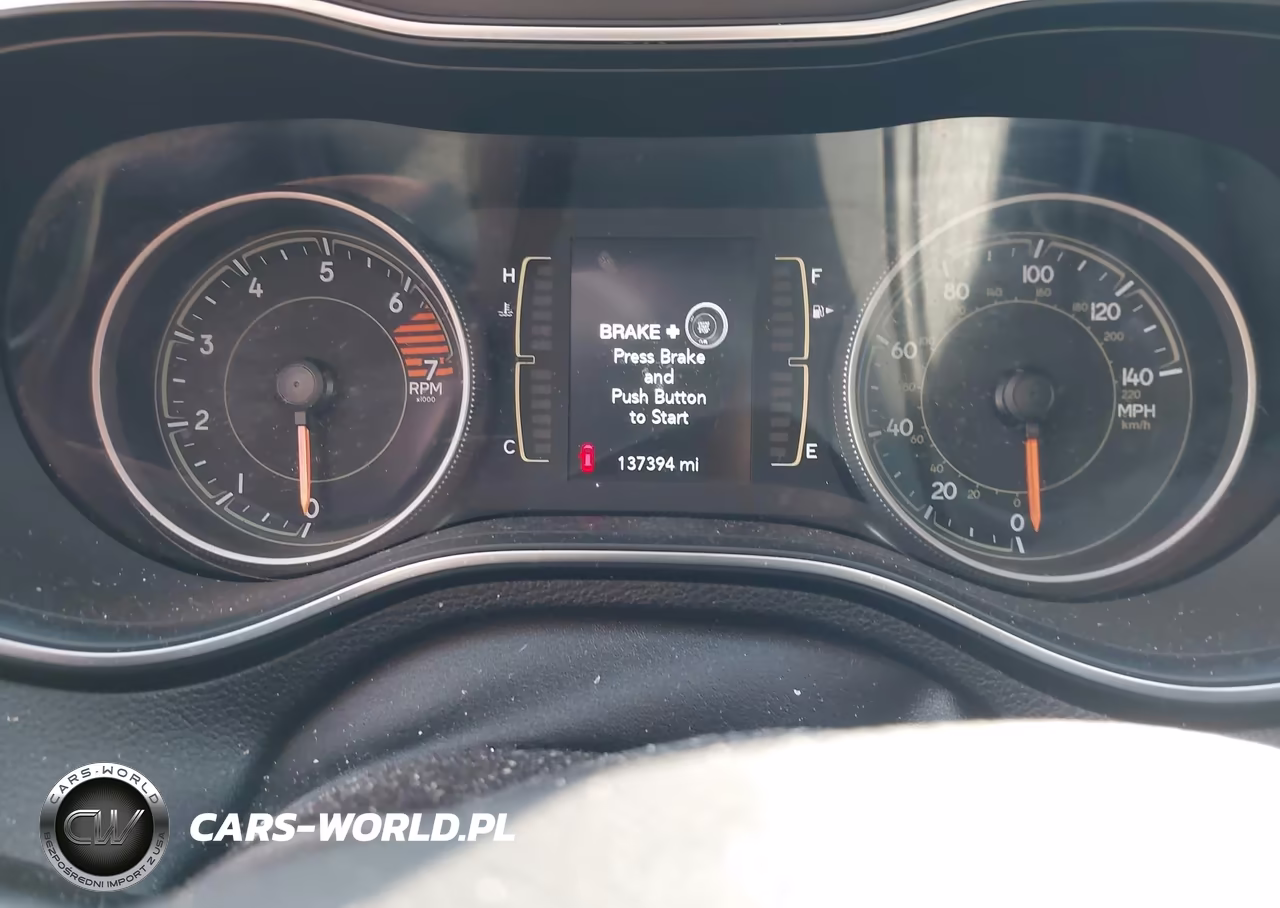 2020 Jeep Cherokee Latitude Plus 4X4 VIN:1C4PJMLB7LD539678 - 7