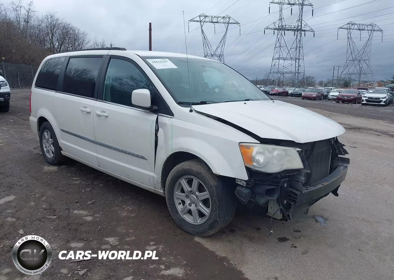 2011 Chrysler Town & Country Touring