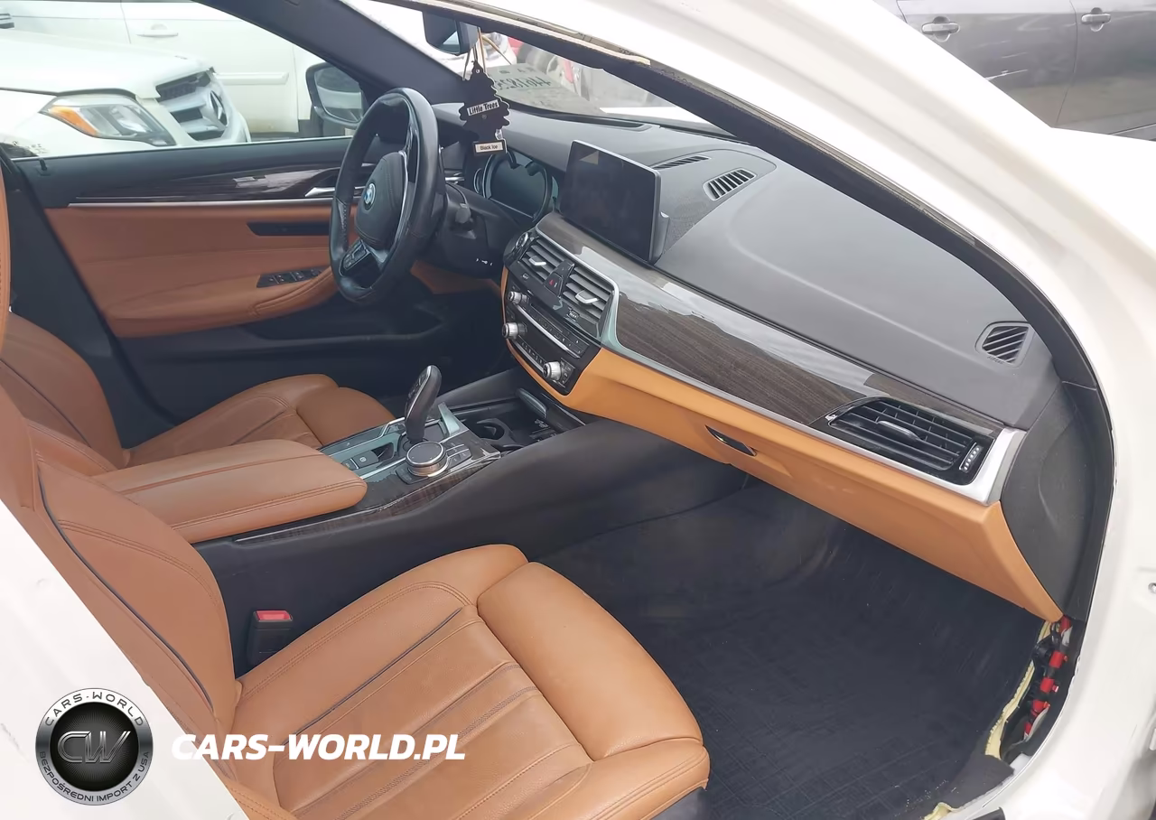 2019 BMW 530I VIN:WBAJA5C54KWW32163 - 5