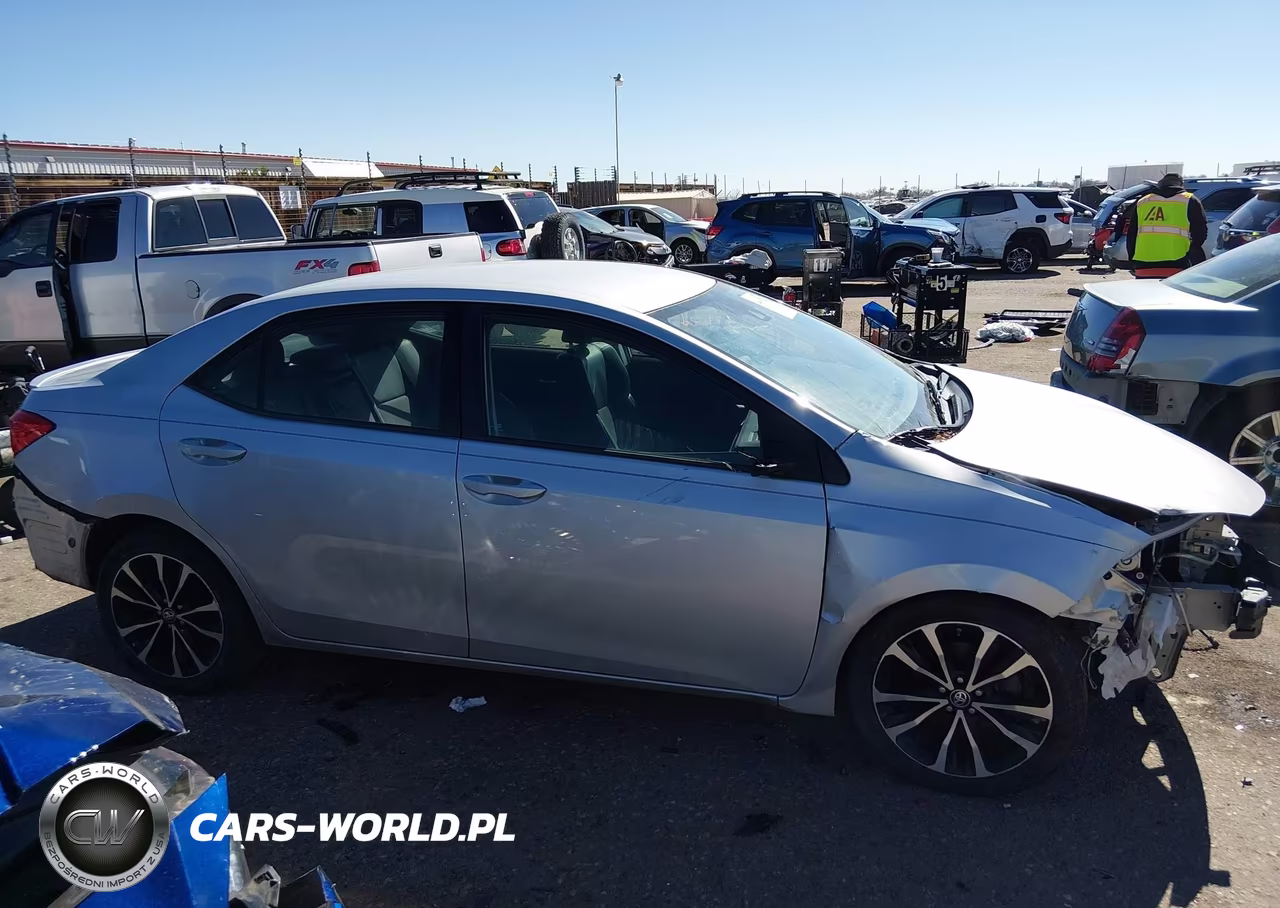 2017 Toyota Corolla Se VIN:5YFBURHEXHP584510 - 13
