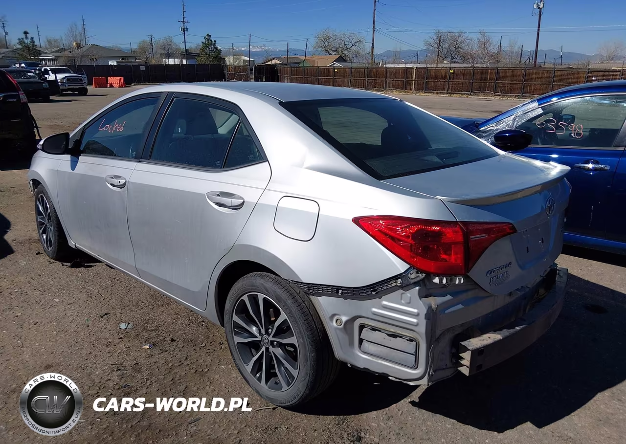 2017 Toyota Corolla Se VIN:5YFBURHEXHP584510 - 3