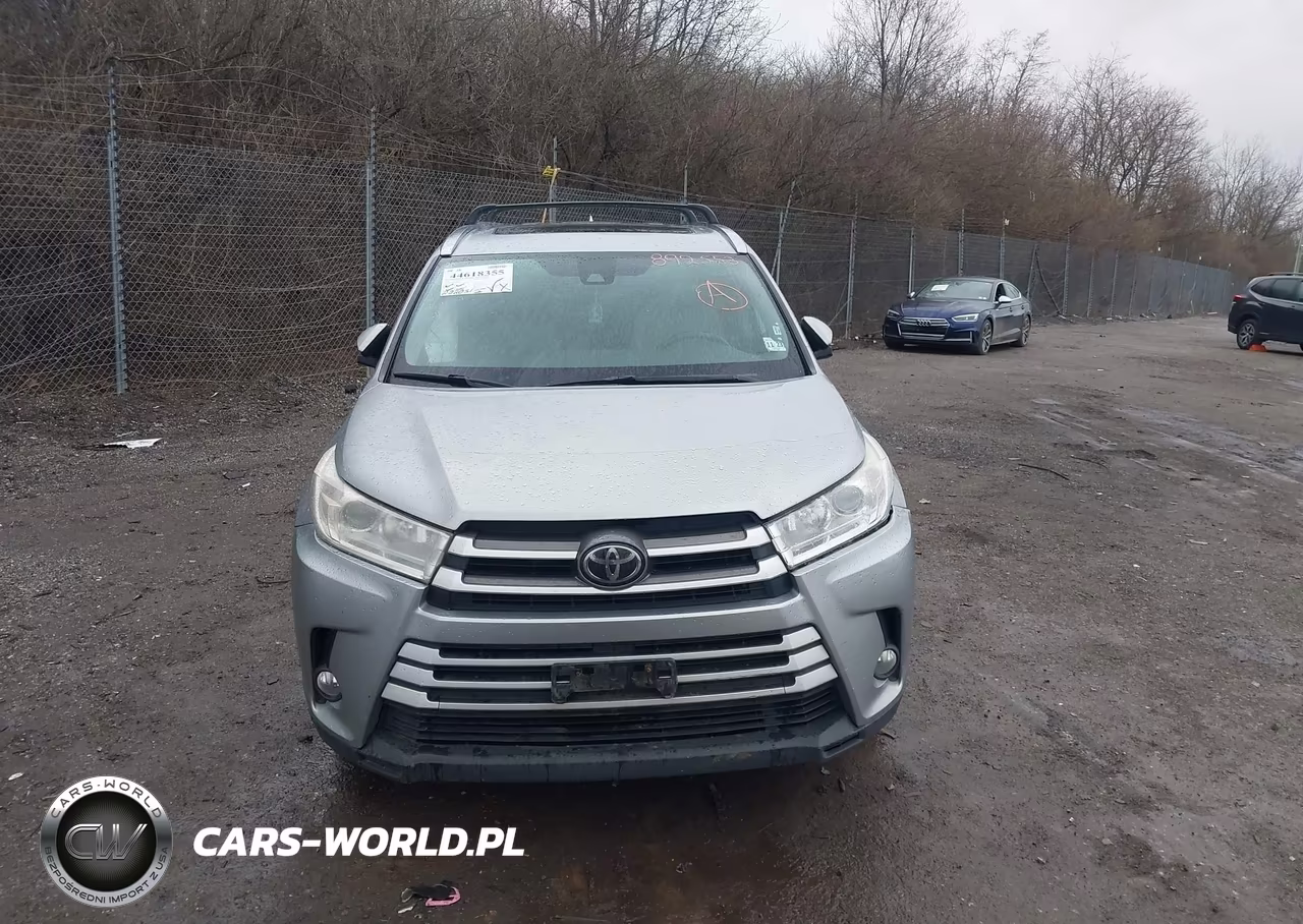 2018 Toyota Highlander Xle VIN:5TDJZRFH2JS892553 - 12
