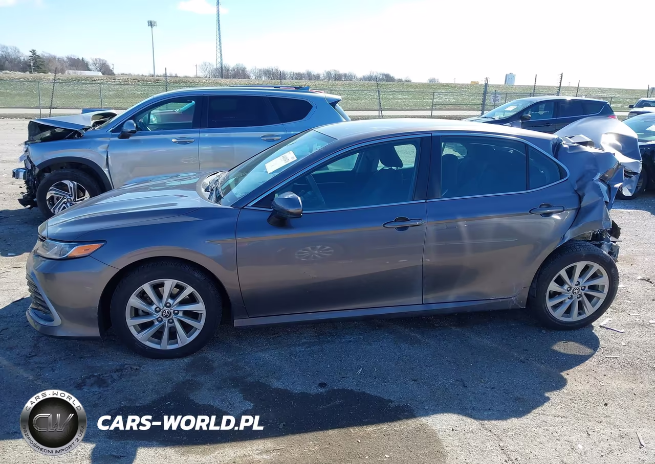 2022 Toyota Camry Le VIN:4T1C11AK9NU644656 - 13