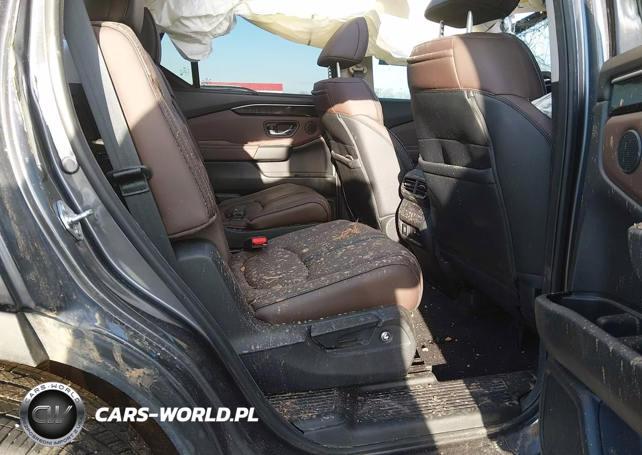 2025 Honda Pilot Elite VIN:5FNYG1H86SB167675 - 8