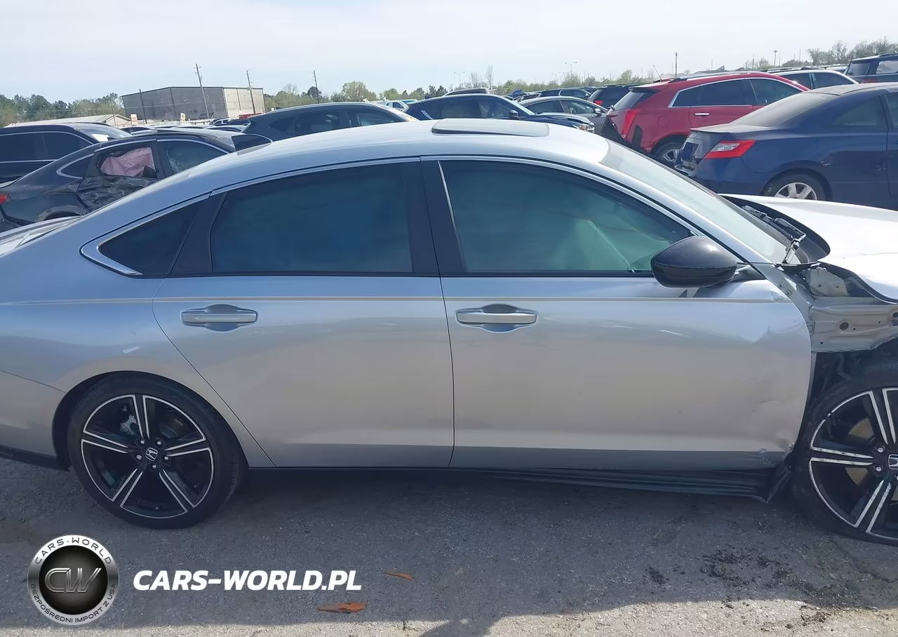 2025 Honda Accord Hybrid Sport VIN:1HGCY2F50SA059147 - 13