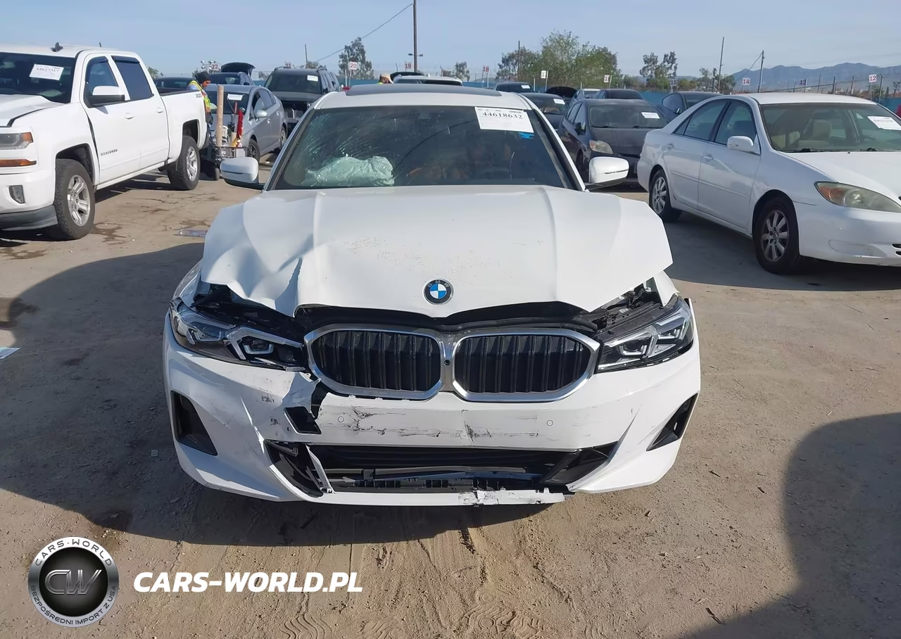 2025 BMW 330I VIN:3MW69CW03S8F75286 - 12