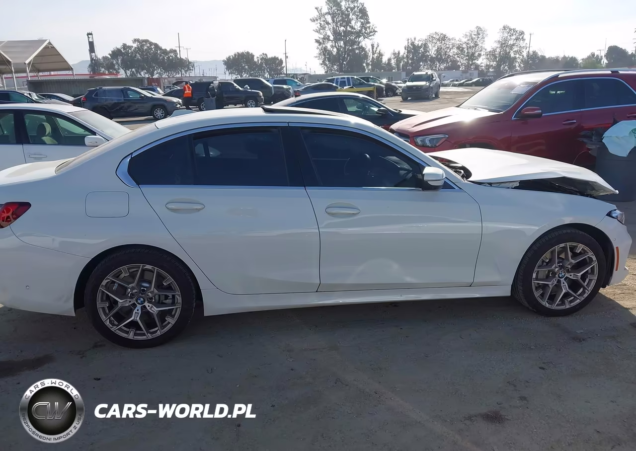 2025 BMW 330I VIN:3MW69CW03S8F75286 - 13
