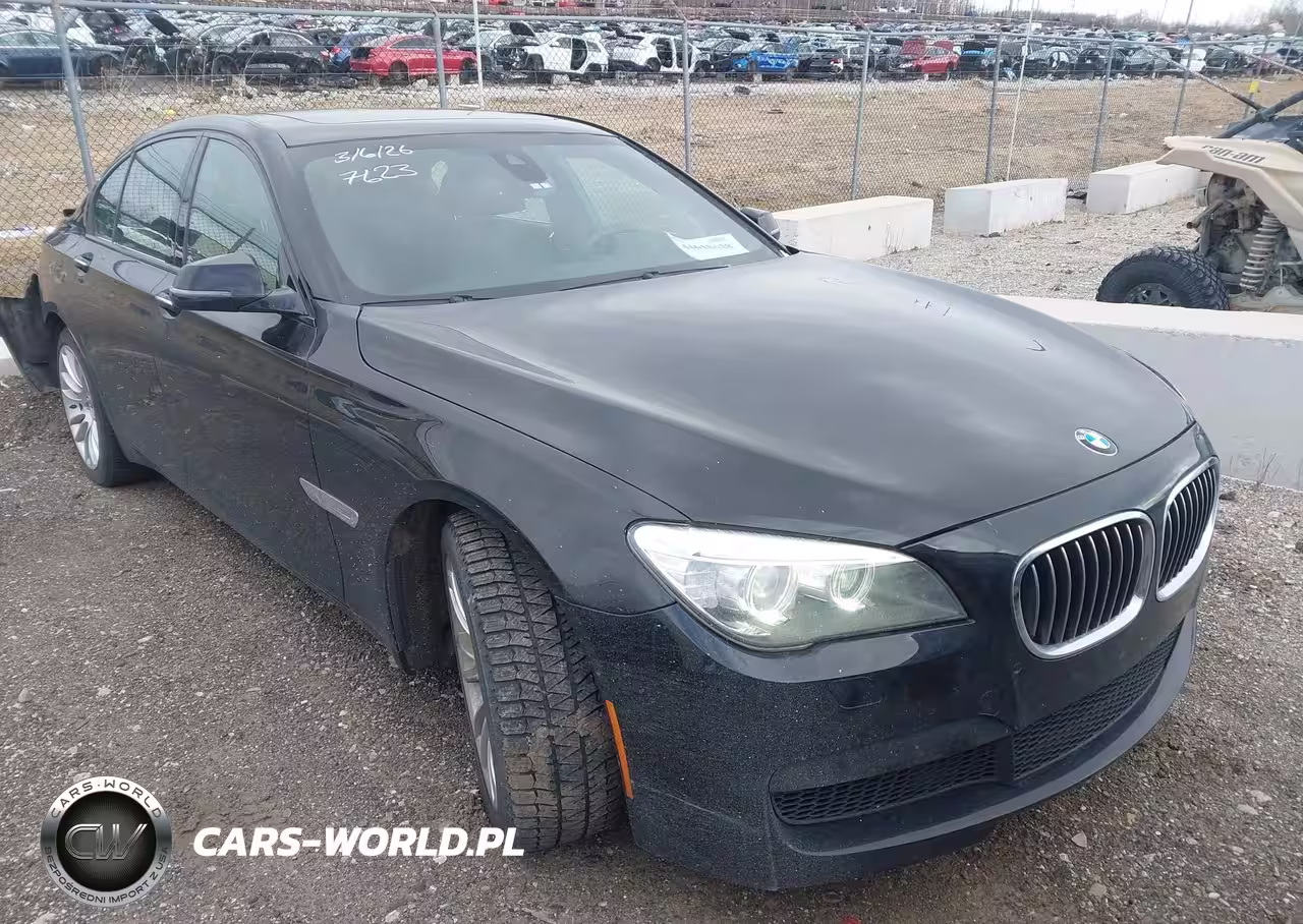 2013 BMW 750I