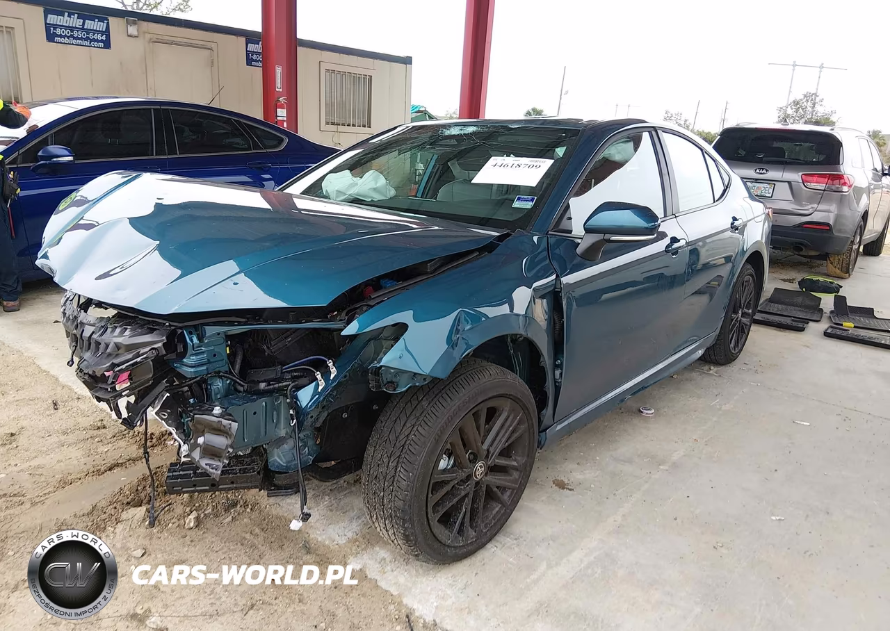 2026 Toyota Camry Se VIN:4T1DAACKXTU698532 - 2