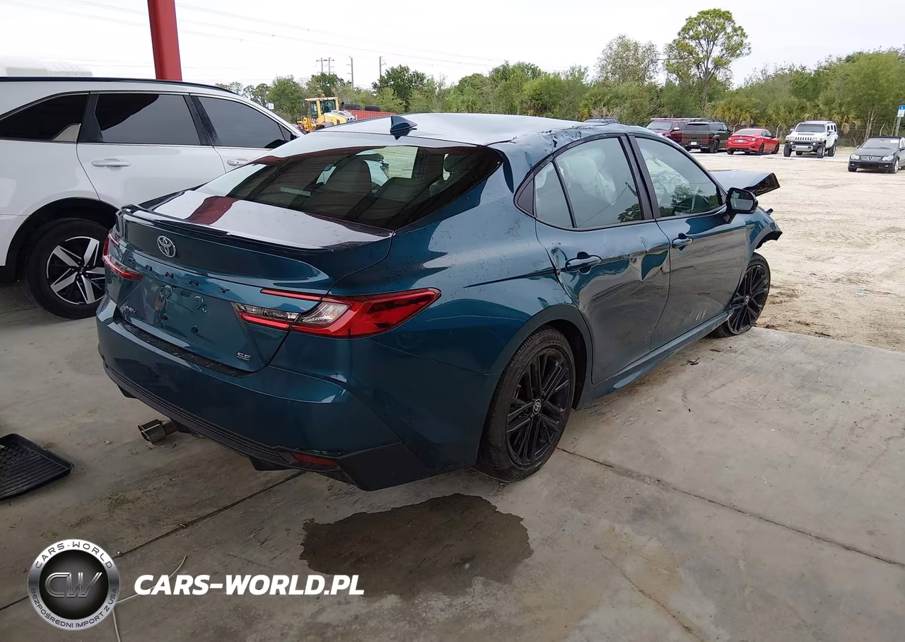 2026 Toyota Camry Se VIN:4T1DAACKXTU698532 - 4