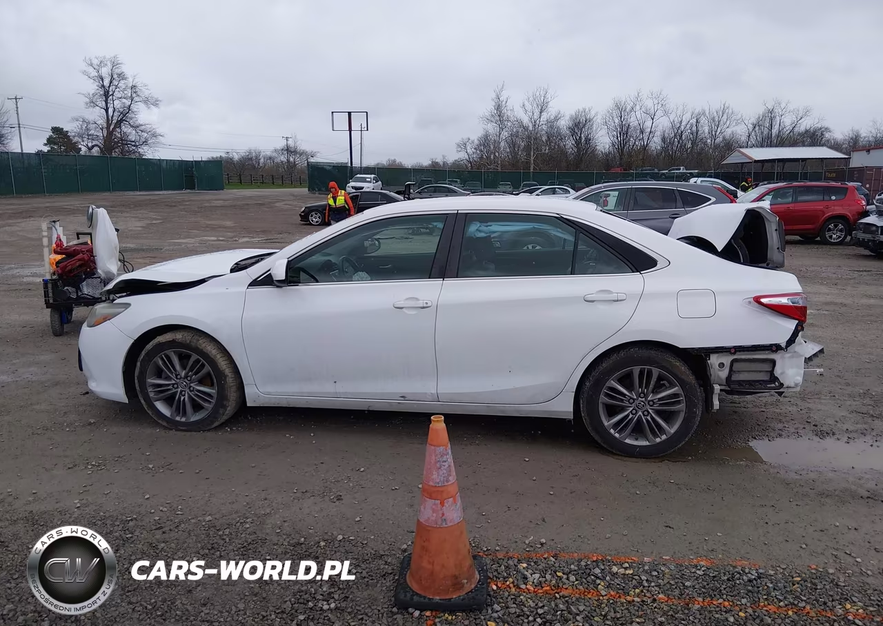 2016 Toyota Camry Se VIN:4T1BF1FK6GU178600 - 15