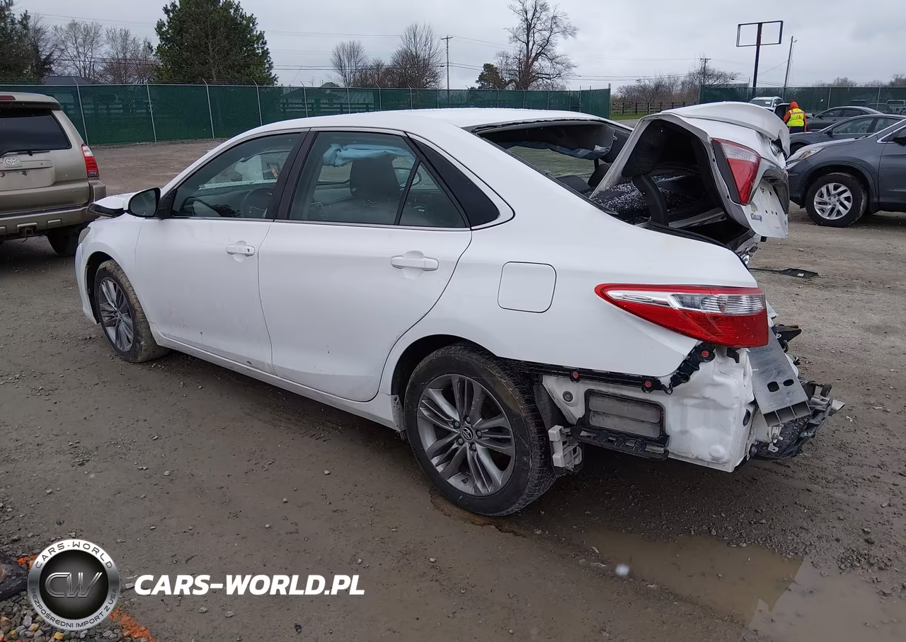 2016 Toyota Camry Se VIN:4T1BF1FK6GU178600 - 3