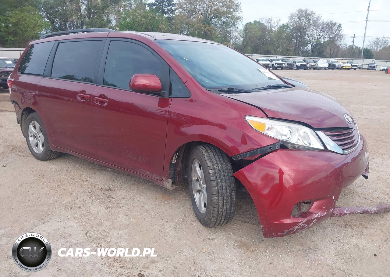 2017 Toyota Sienna Le 8 Passenger