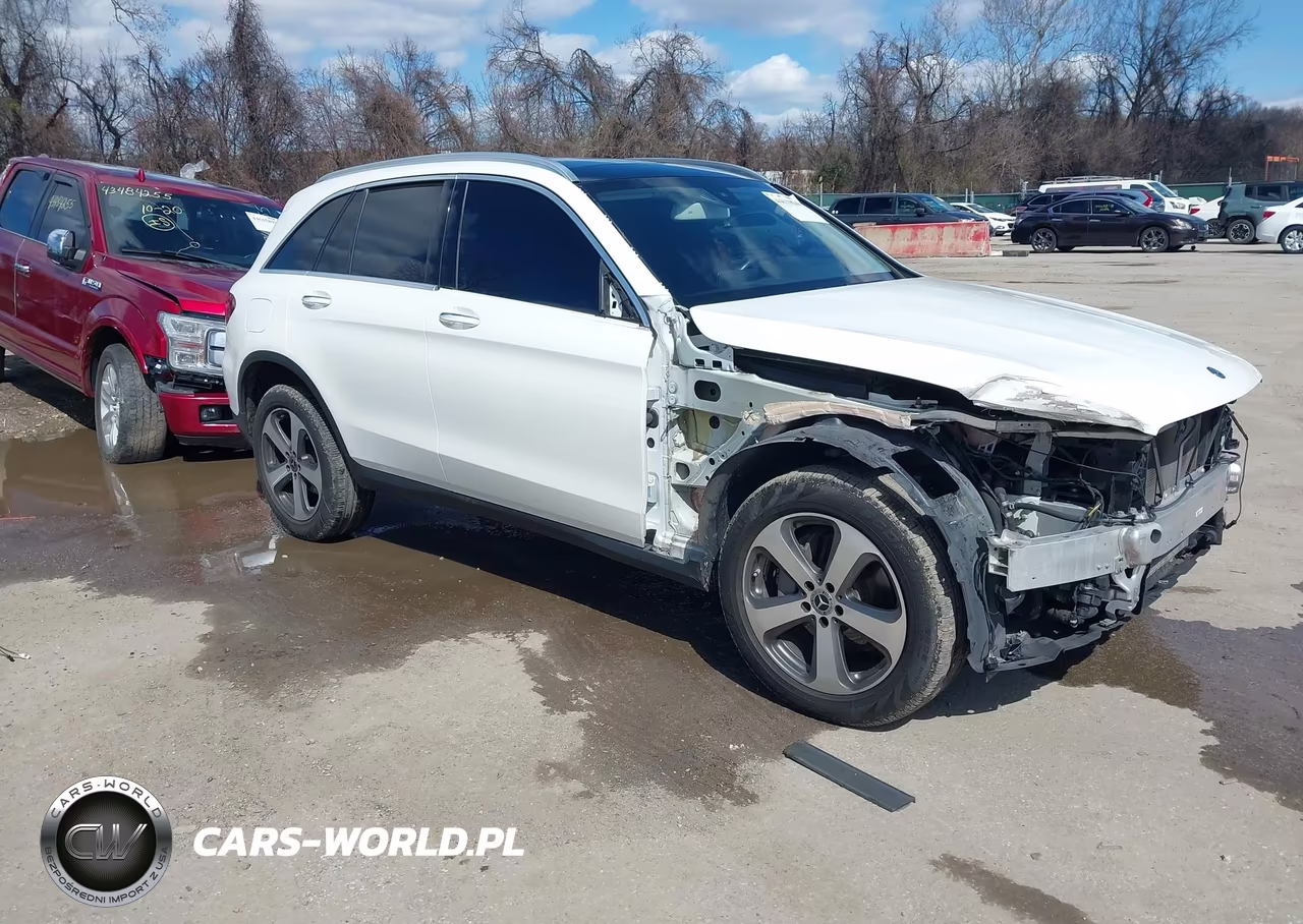2019 Mercedes-Benz Glc 300 4Matic – zdjęcie 1 z 19