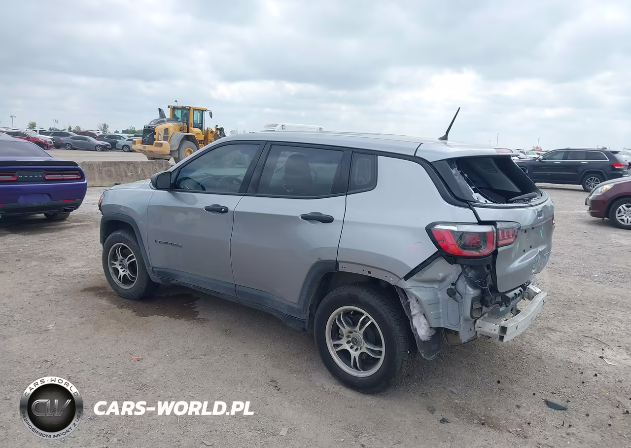 2018 Jeep Compass Sport Fwd VIN:3C4NJCAB2JT140009 - 3