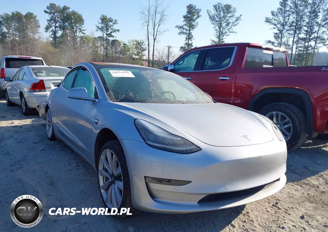 2018 Tesla Model 3 Long Range-Mid Range – zdjęcie 1 z 17