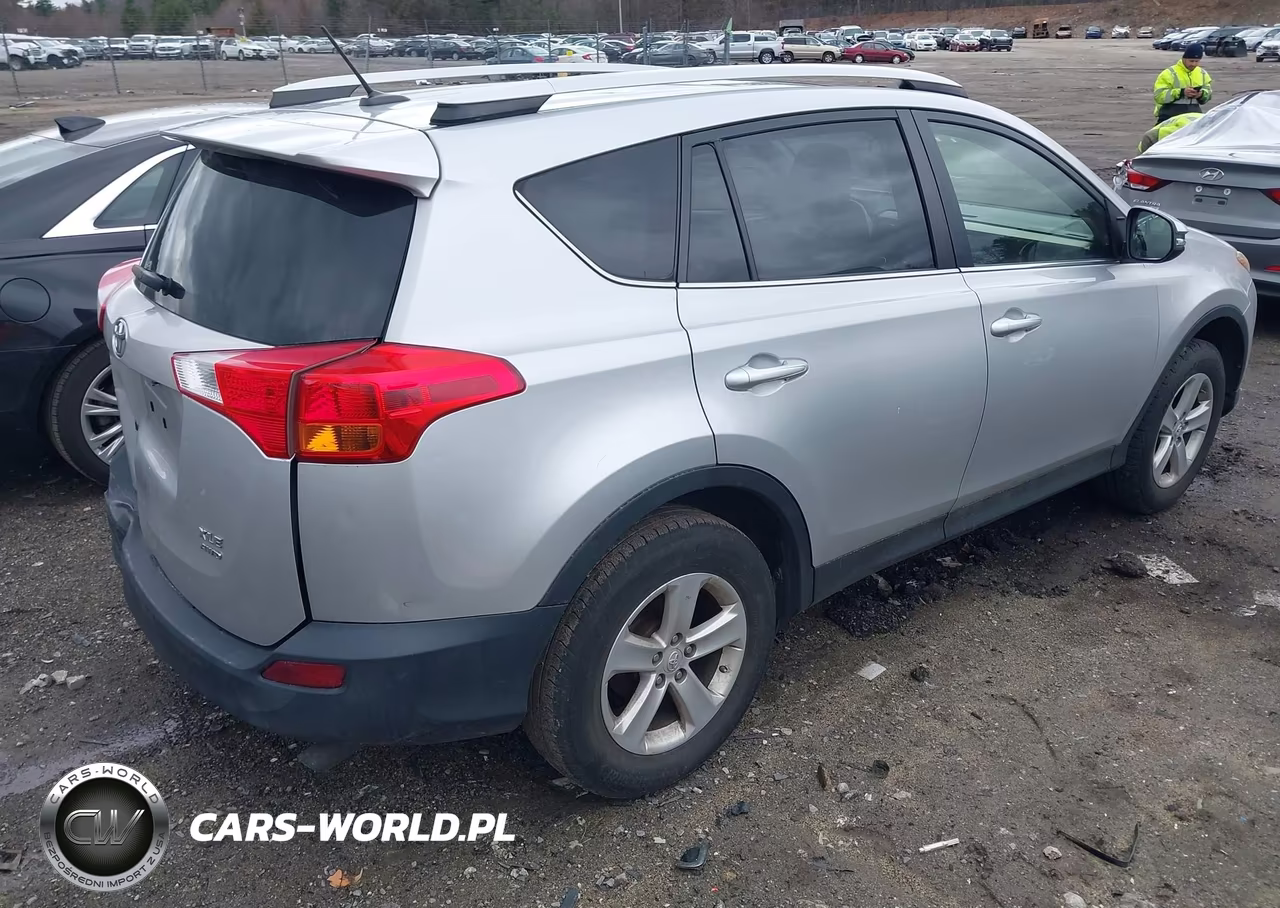 2014 Toyota Rav4 Xle VIN:JTMRFREV9ED069686 - 4