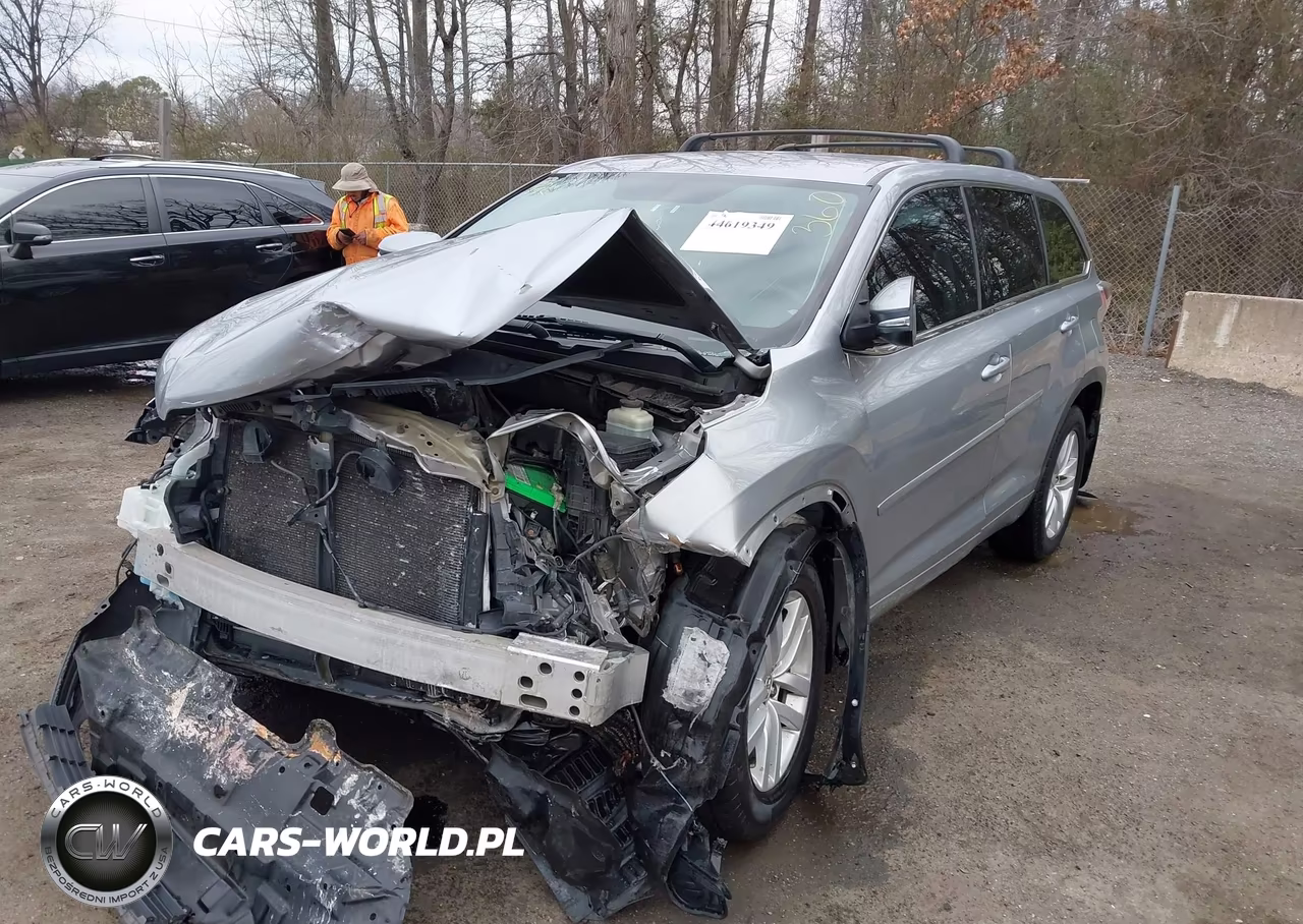 2016 Toyota Highlander Le V6 VIN:5TDBKRFH9GS266158 - 2