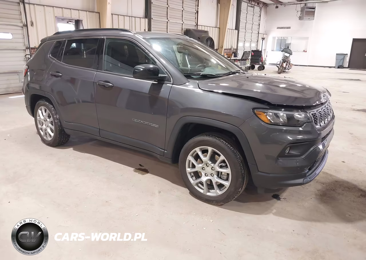 2024 Jeep Compass Latitude Lux Fwd – zdjęcie 1 z 18