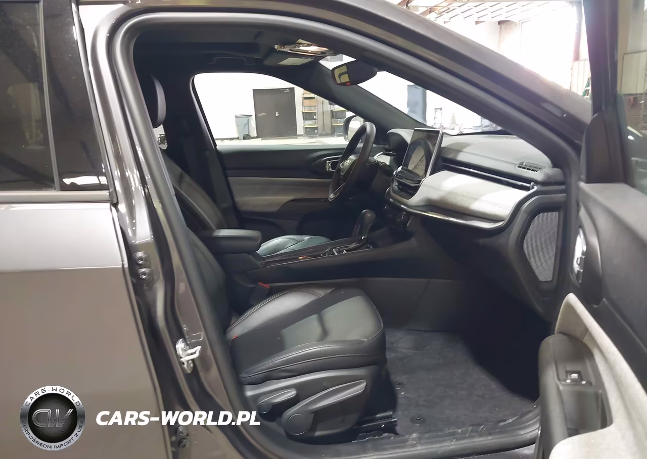 2024 Jeep Compass Latitude Lux Fwd VIN:3C4NJDFN6RT168965 - 5