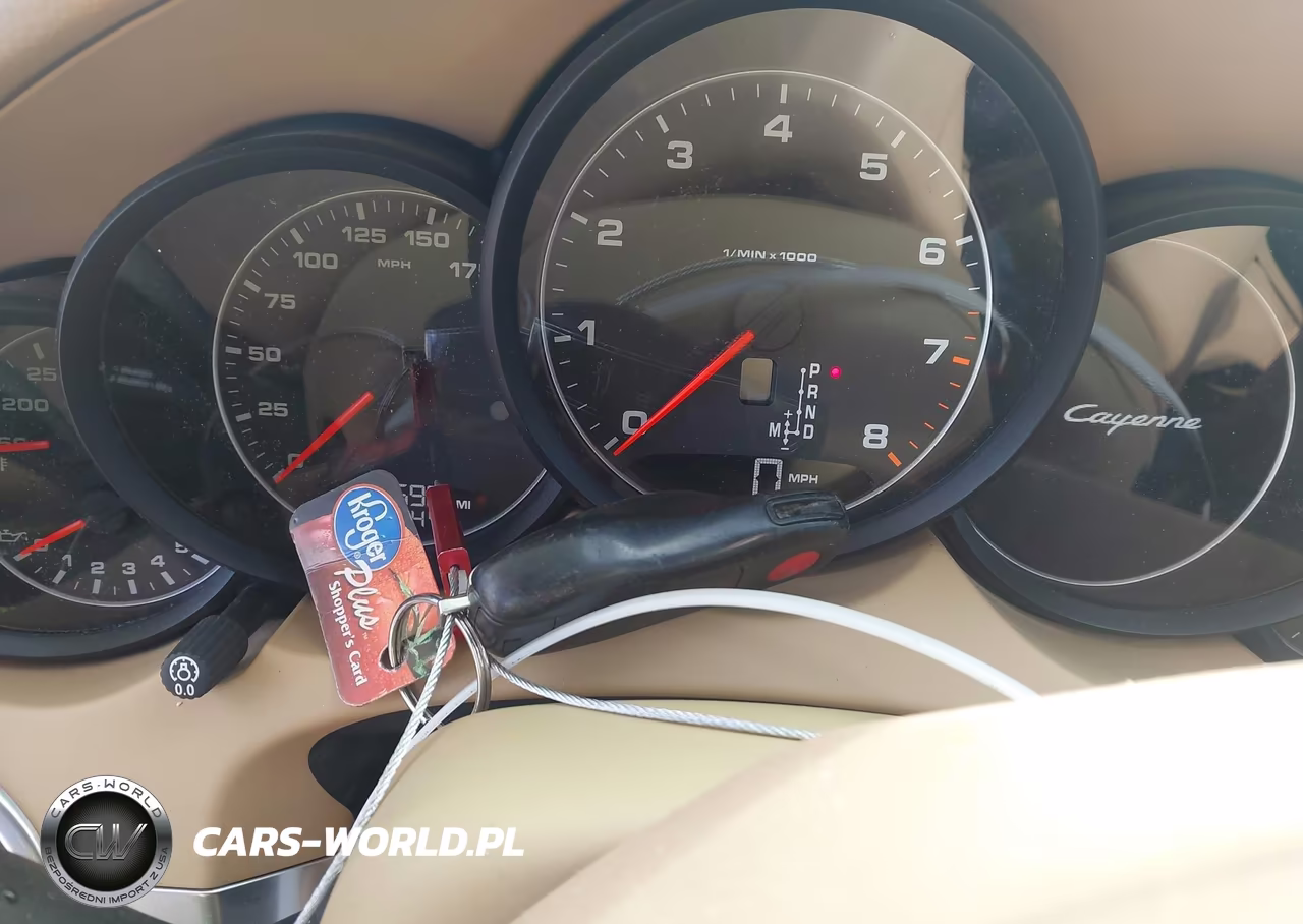 2012 Porsche Cayenne VIN:WP1AA2A28CLA10497 - 11