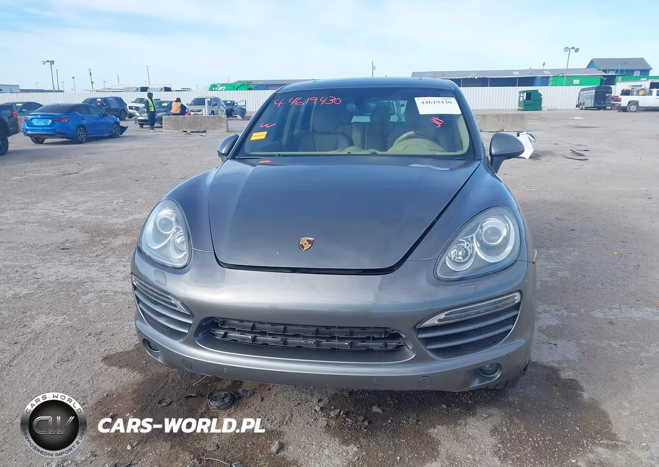 2012 Porsche Cayenne VIN:WP1AA2A28CLA10497 - 12