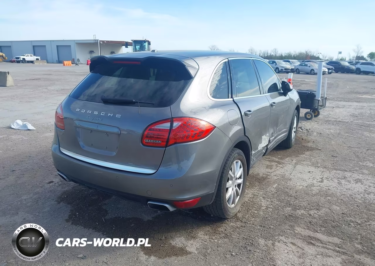 2012 Porsche Cayenne VIN:WP1AA2A28CLA10497 - 4