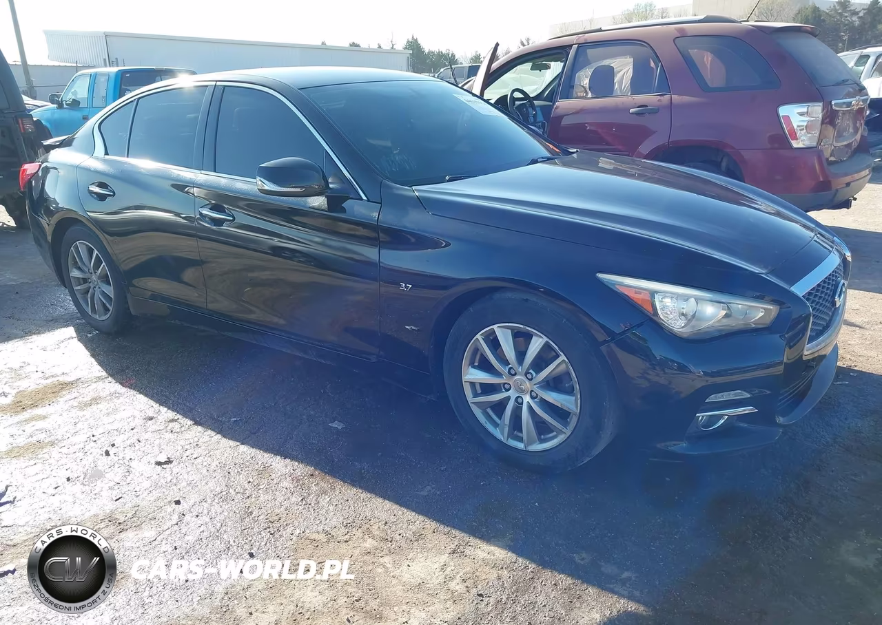 2015 Infiniti Q50