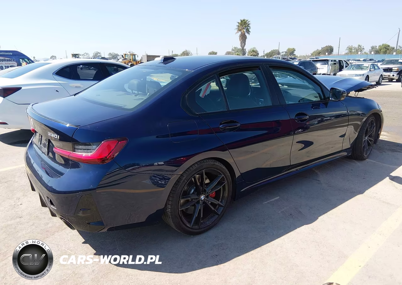 2023 BMW 330I VIN:3MW69FF02P8D62192 - 4