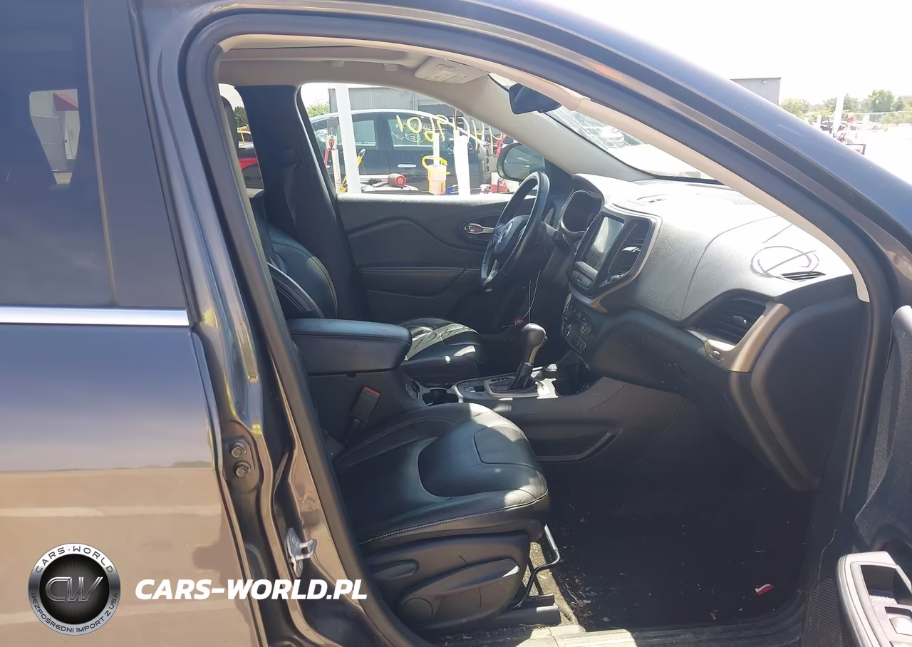2015 Jeep Cherokee Limited VIN:1C4PJMDSXFW717526 - 5