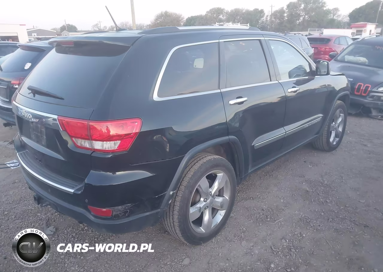 2013 Jeep Grand Cherokee Overland VIN:1C4RJFCTXDC651816 - 4