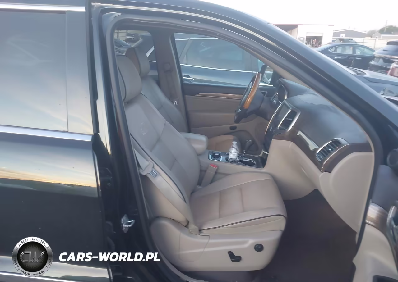 2013 Jeep Grand Cherokee Overland VIN:1C4RJFCTXDC651816 - 5