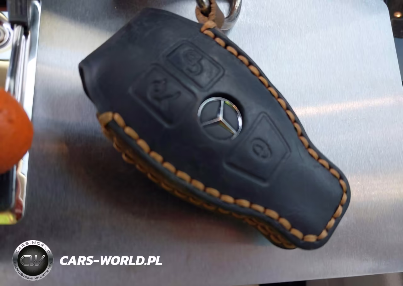 2015 Mercedes-Benz C 300 4Matic VIN:55SWF4KB7FU013836 - 11