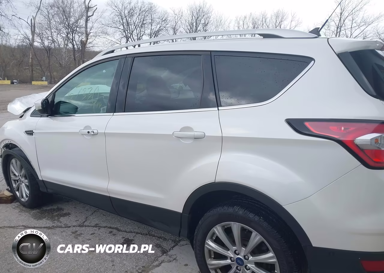 2018 Ford Escape Titanium VIN:1FMCU9J94JUC21898 - 15