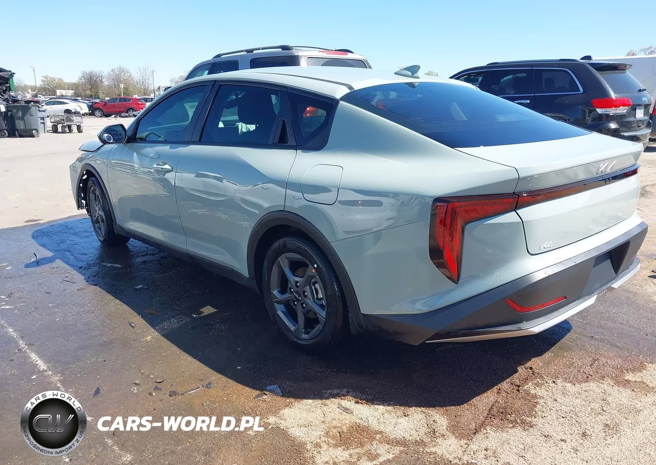 2025 Kia K4 Lxs VIN:3KPFT4DE5SE204012 - 3